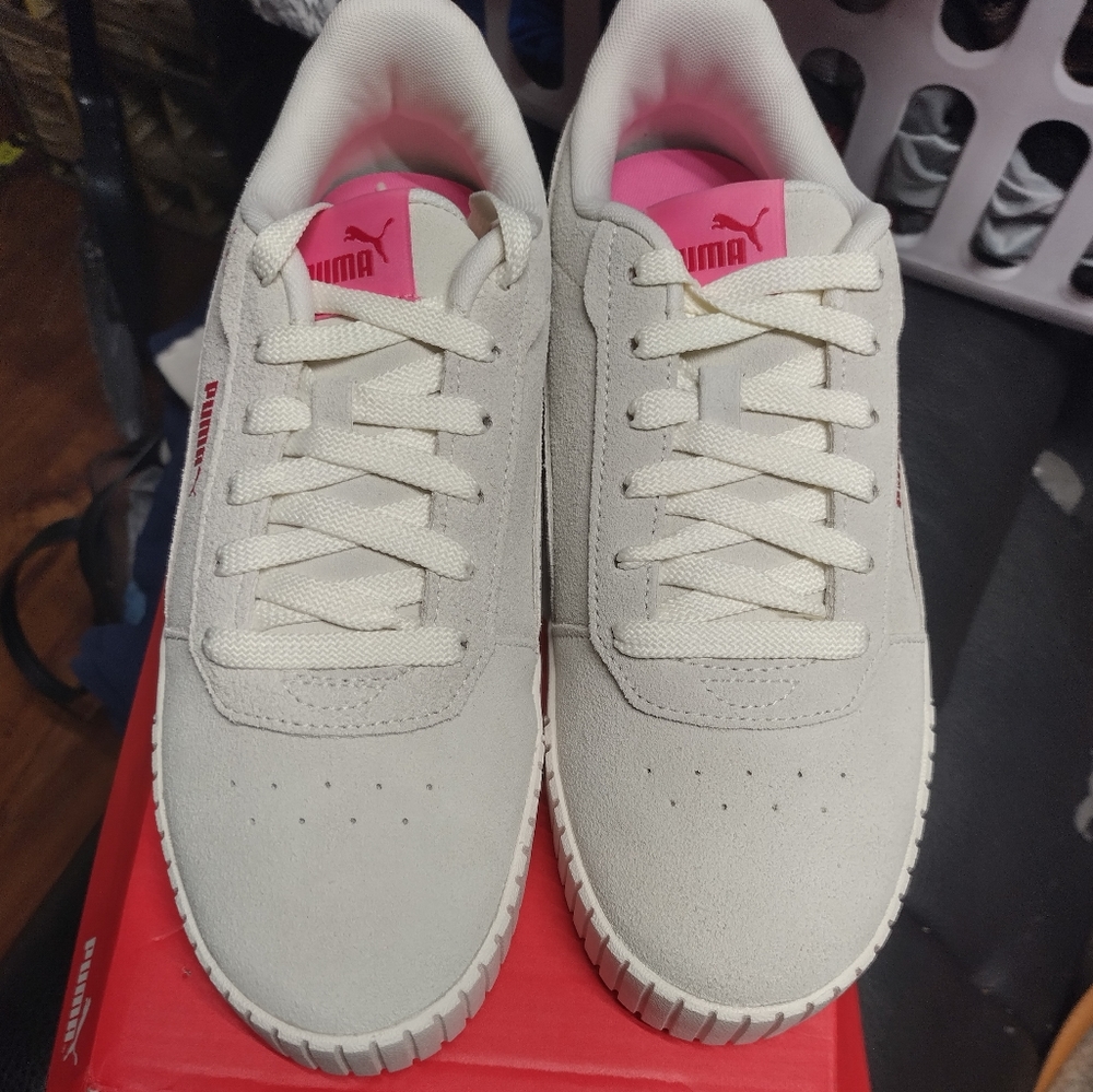 NIB pumas - Picture 2 of 10